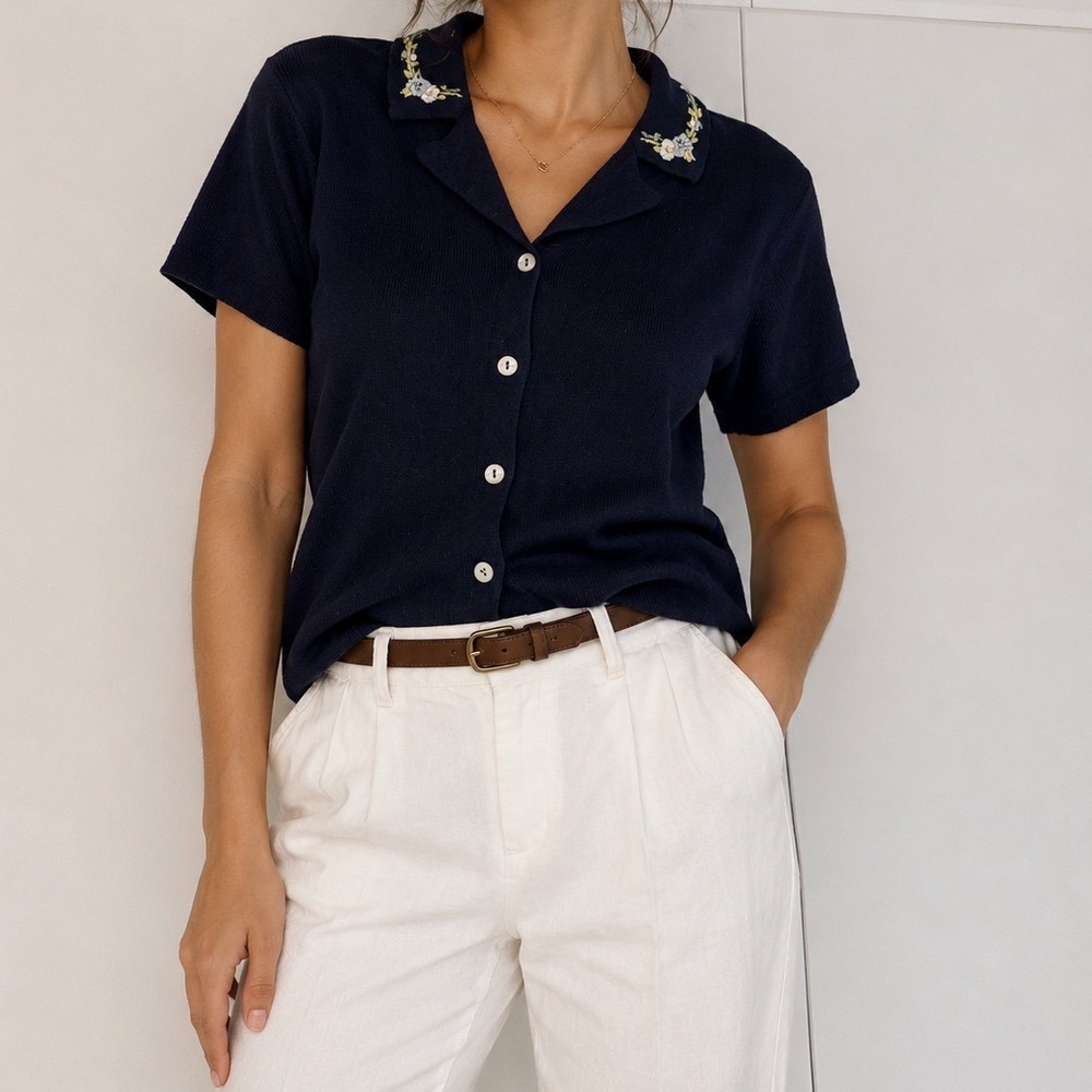 Alexandra Lee Vintage Navy Floral Embroidered Knit Button Down Top Cottagecore b